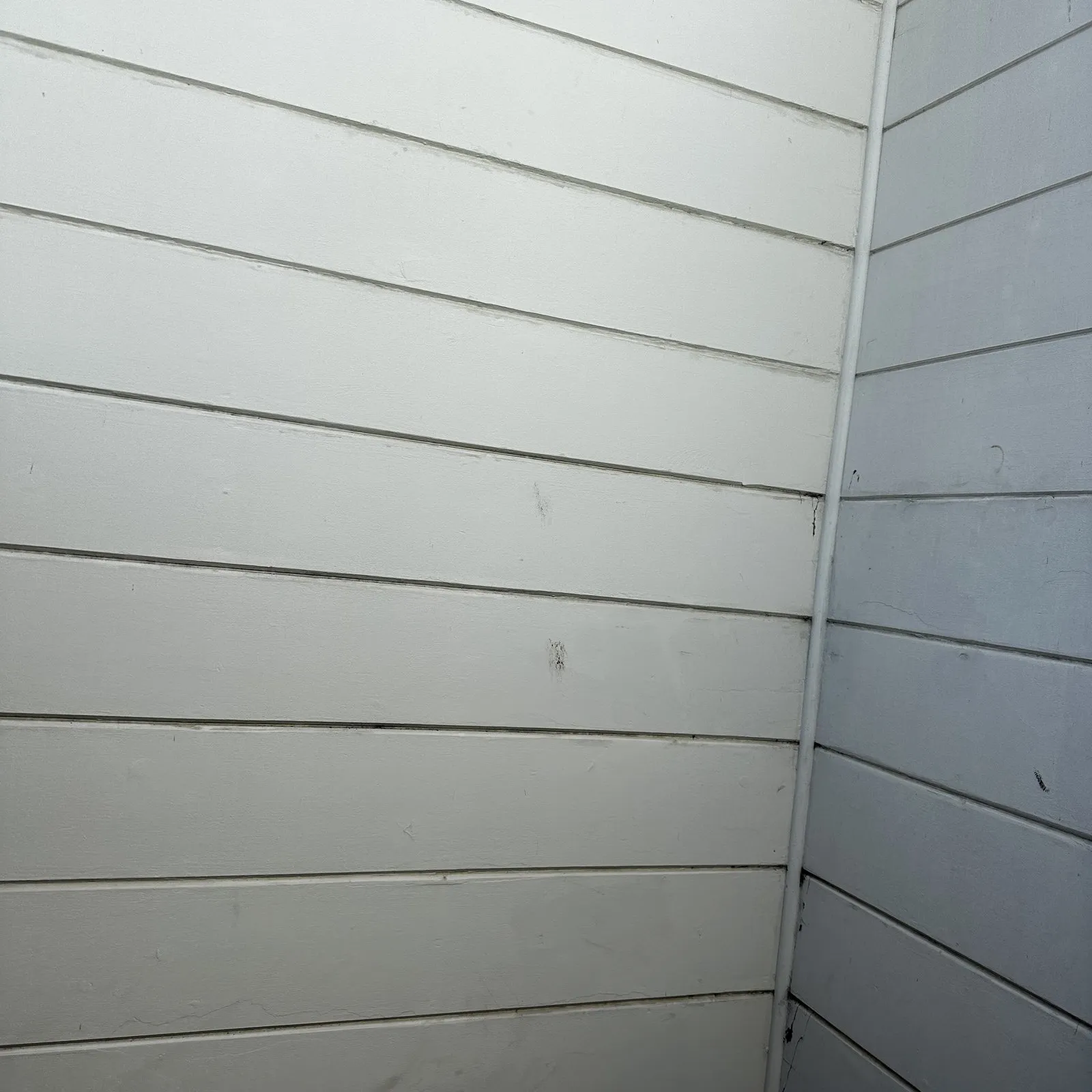 Siding eaves
